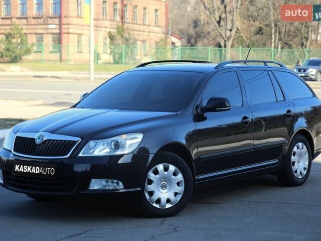 Чорний Шкода Октавія, об'ємом двигуна 1.6 л та пробігом 248 тис. км за 8500 $, фото 1 на Automoto.ua