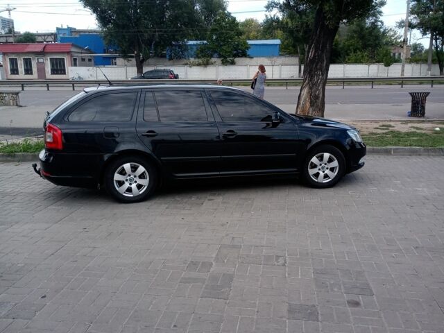 Чорний Шкода Октавія, об'ємом двигуна 1.6 л та пробігом 302 тис. км за 7600 $, фото 1 на Automoto.ua