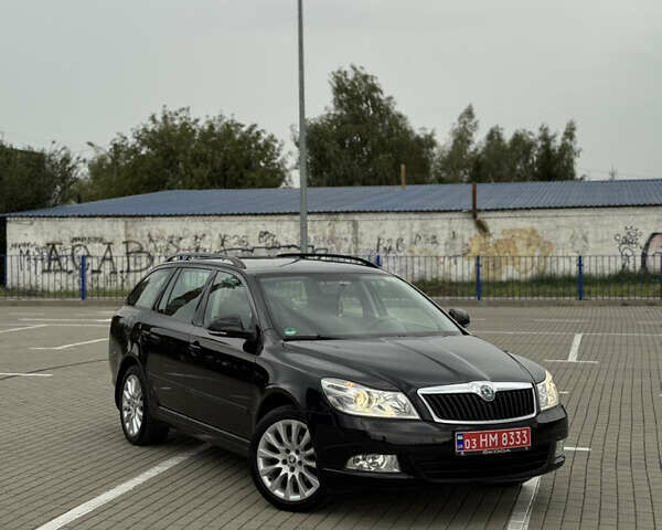Черный Шкода Октавия, объемом двигателя 1.4 л и пробегом 221 тыс. км за 7700 $, фото 1 на Automoto.ua