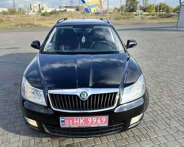 Чорний Шкода Октавія, об'ємом двигуна 1.8 л та пробігом 206 тис. км за 8700 $, фото 1 на Automoto.ua