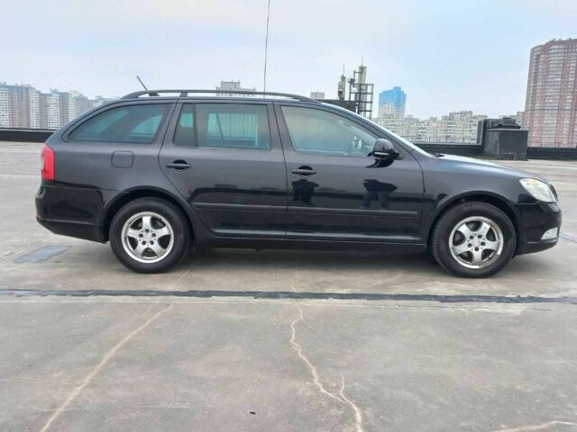 Черный Шкода Октавия, объемом двигателя 2 л и пробегом 340 тыс. км за 8500 $, фото 1 на Automoto.ua