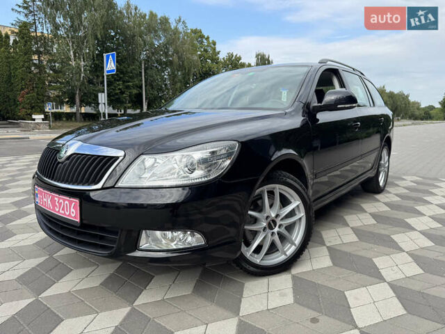 Черный Шкода Октавия, объемом двигателя 2 л и пробегом 229 тыс. км за 10200 $, фото 1 на Automoto.ua