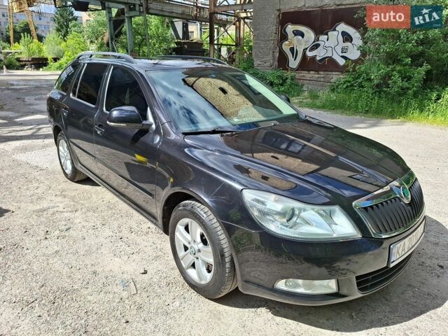 Черный Шкода Октавия, объемом двигателя 1.8 л и пробегом 216 тыс. км за 8500 $, фото 1 на Automoto.ua