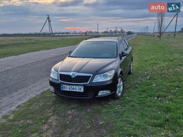 Черный Шкода Октавия, объемом двигателя 1.8 л и пробегом 183 тыс. км за 9300 $, фото 1 на Automoto.ua