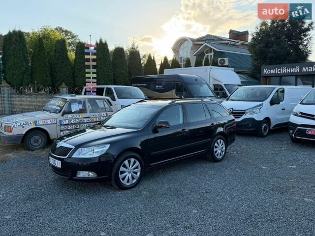 Черный Шкода Октавия, объемом двигателя 1.6 л и пробегом 225 тыс. км за 7900 $, фото 1 на Automoto.ua