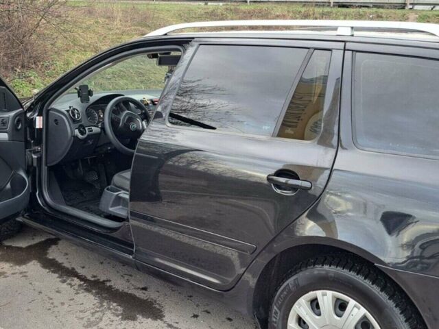 Чорний Шкода Октавія, об'ємом двигуна 1.98 л та пробігом 363 тис. км за 8000 $, фото 1 на Automoto.ua