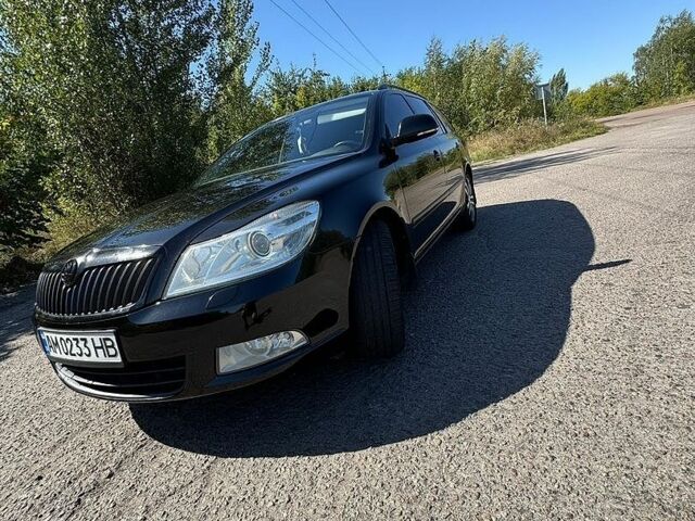 Чорний Шкода Октавія, об'ємом двигуна 2 л та пробігом 292 тис. км за 9499 $, фото 1 на Automoto.ua