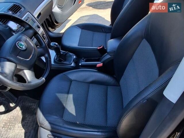 Чорний Шкода Октавія, об'ємом двигуна 1.39 л та пробігом 254 тис. км за 7000 $, фото 1 на Automoto.ua