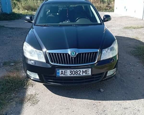 Черный Шкода Октавия, объемом двигателя 1.6 л и пробегом 180 тыс. км за 7000 $, фото 1 на Automoto.ua