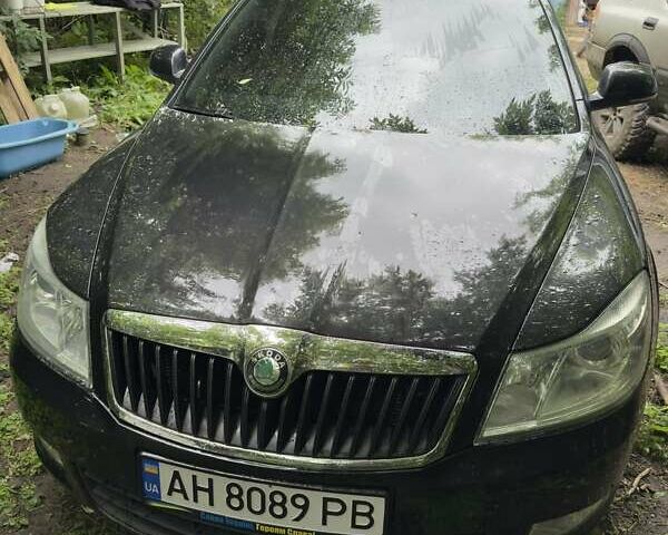 Черный Шкода Октавия, объемом двигателя 1.6 л и пробегом 254 тыс. км за 8200 $, фото 1 на Automoto.ua