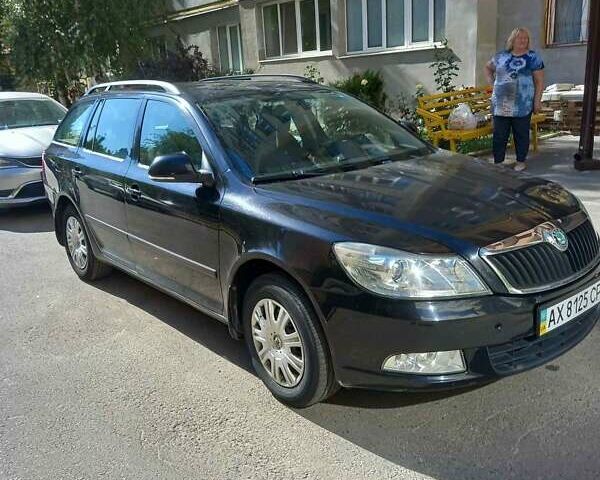 Черный Шкода Октавия, объемом двигателя 1.8 л и пробегом 90 тыс. км за 8200 $, фото 1 на Automoto.ua