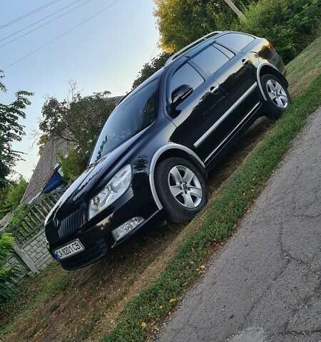 Чорний Шкода Октавія, об'ємом двигуна 1.8 л та пробігом 180 тис. км за 10000 $, фото 1 на Automoto.ua