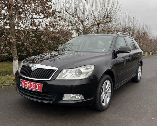 Черный Шкода Октавия, объемом двигателя 2 л и пробегом 196 тыс. км за 9700 $, фото 1 на Automoto.ua