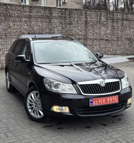 Черный Шкода Октавия, объемом двигателя 1.8 л и пробегом 204 тыс. км за 9799 $, фото 1 на Automoto.ua