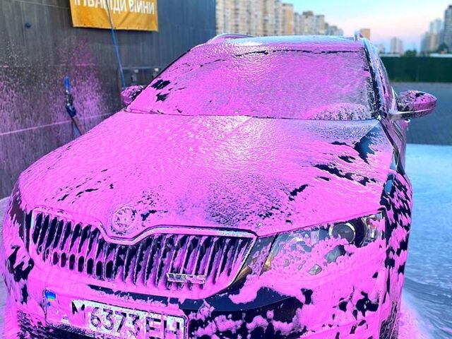 Черный Шкода Октавия, объемом двигателя 2 л и пробегом 251 тыс. км за 14000 $, фото 1 на Automoto.ua