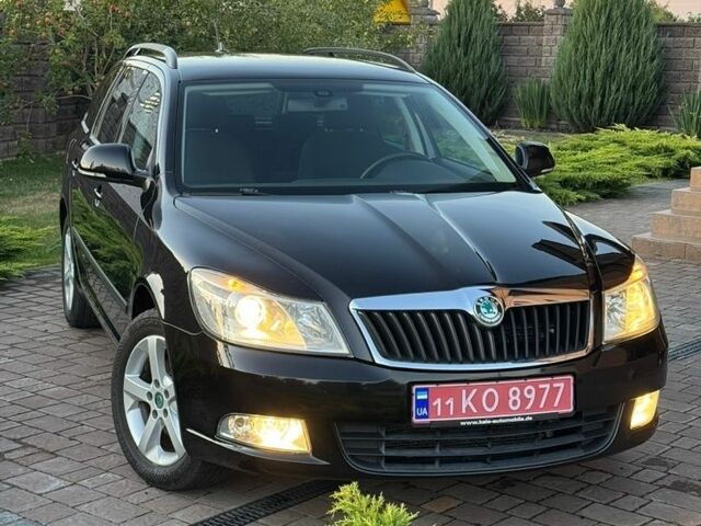 Черный Шкода Октавия, объемом двигателя 2 л и пробегом 232 тыс. км за 9500 $, фото 1 на Automoto.ua