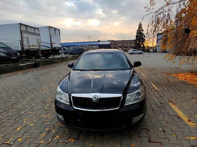 Чорний Шкода Октавія, об'ємом двигуна 16 л та пробігом 200 тис. км за 8250 $, фото 1 на Automoto.ua