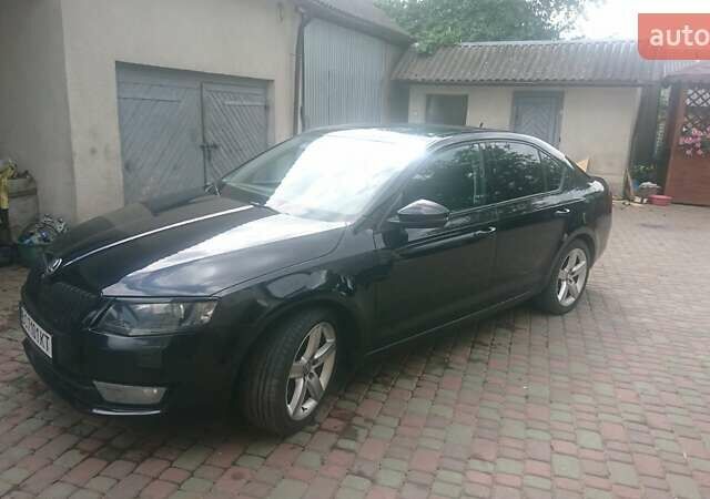 Черный Шкода Октавия, объемом двигателя 2 л и пробегом 282 тыс. км за 13000 $, фото 1 на Automoto.ua