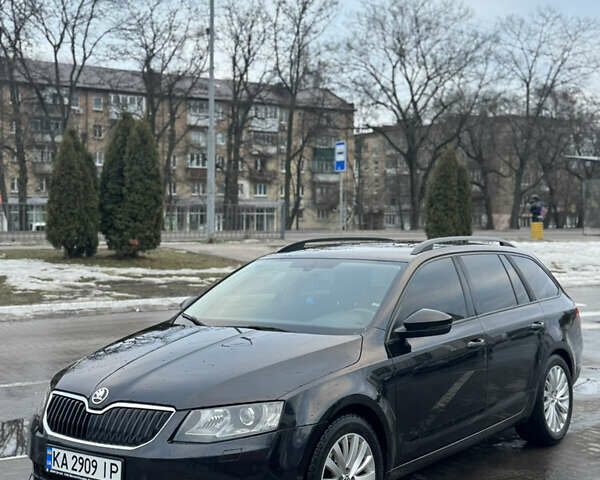 Черный Шкода Октавия, объемом двигателя 1.6 л и пробегом 262 тыс. км за 10000 $, фото 1 на Automoto.ua