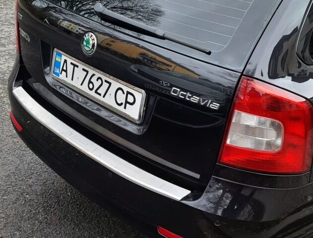 Чорний Шкода Октавія, об'ємом двигуна 1.6 л та пробігом 256 тис. км за 9000 $, фото 1 на Automoto.ua