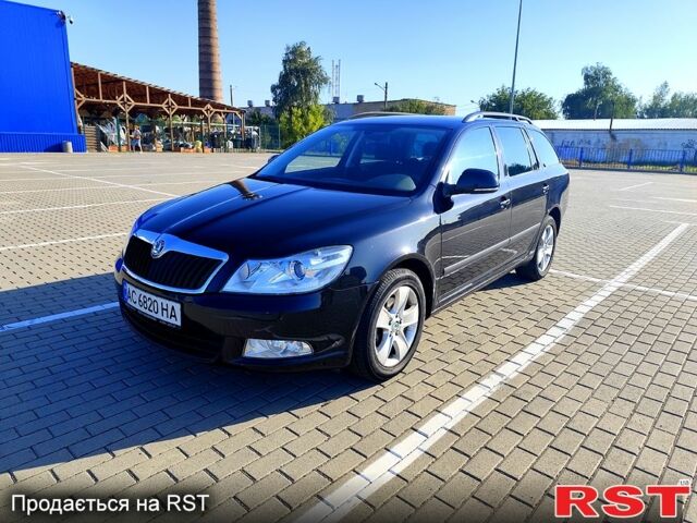 Черный Шкода Октавия, объемом двигателя 2 л и пробегом 228 тыс. км за 8500 $, фото 1 на Automoto.ua