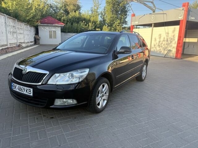 Черный Шкода Октавия, объемом двигателя 1.6 л и пробегом 191 тыс. км за 7504 $, фото 1 на Automoto.ua