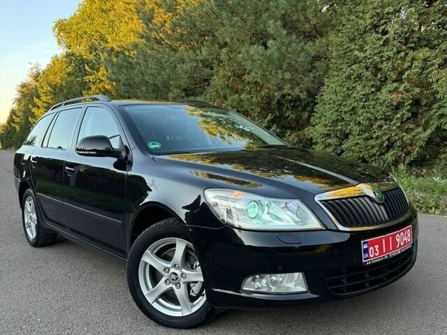 Черный Шкода Октавия, объемом двигателя 2 л и пробегом 176 тыс. км за 10650 $, фото 1 на Automoto.ua