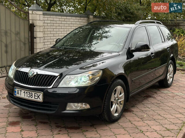Черный Шкода Октавия, объемом двигателя 1.6 л и пробегом 299 тыс. км за 8200 $, фото 1 на Automoto.ua
