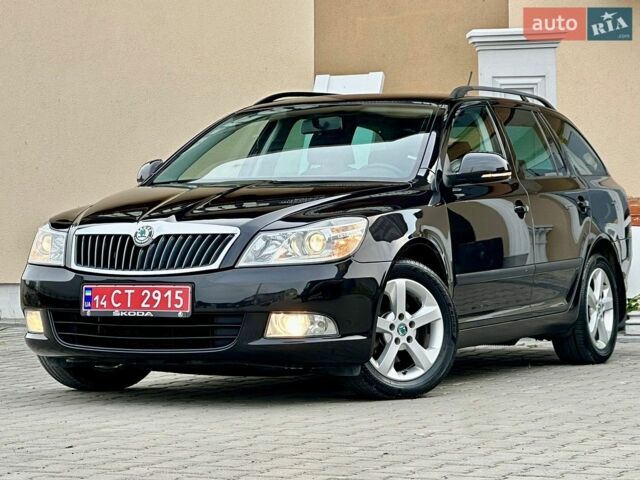 Черный Шкода Октавия, объемом двигателя 1.6 л и пробегом 235 тыс. км за 8550 $, фото 1 на Automoto.ua