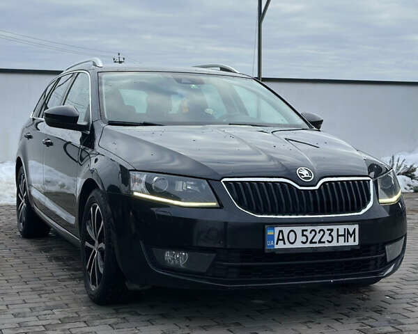 Черный Шкода Октавия, объемом двигателя 1.6 л и пробегом 364 тыс. км за 10700 $, фото 1 на Automoto.ua