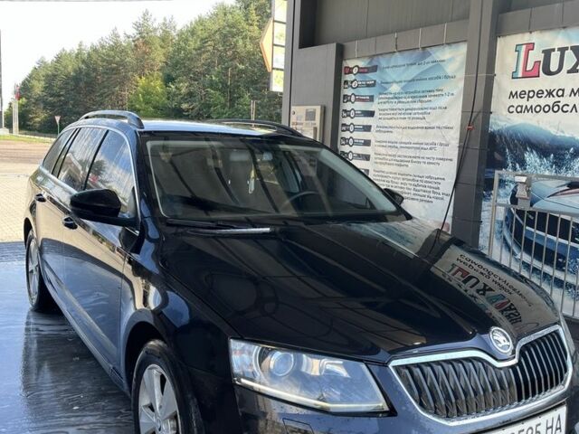 Черный Шкода Октавия, объемом двигателя 2 л и пробегом 330 тыс. км за 10185 $, фото 1 на Automoto.ua