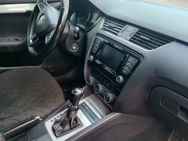 Чорний Шкода Октавія, об'ємом двигуна 1.6 л та пробігом 310 тис. км за 9400 $, фото 1 на Automoto.ua
