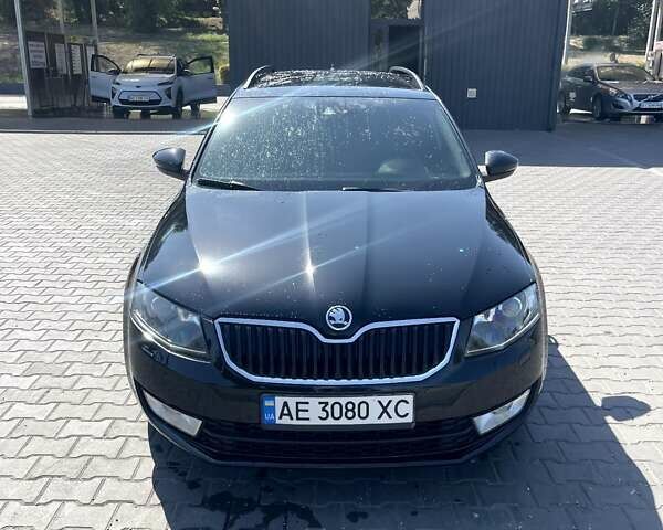 Черный Шкода Октавия, объемом двигателя 1.97 л и пробегом 340 тыс. км за 12300 $, фото 1 на Automoto.ua