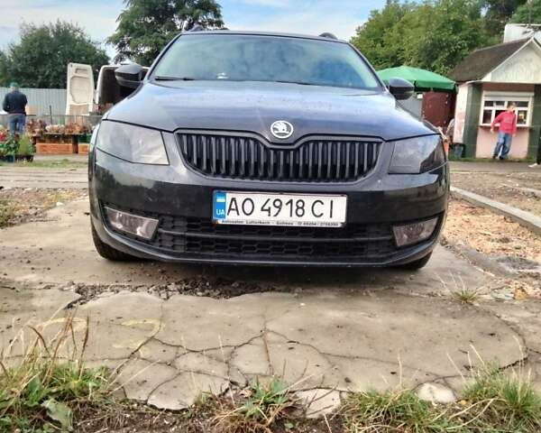 Черный Шкода Октавия, объемом двигателя 2 л и пробегом 285 тыс. км за 10550 $, фото 1 на Automoto.ua