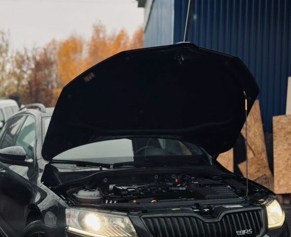 Чорний Шкода Октавія, об'ємом двигуна 2 л та пробігом 279 тис. км за 13900 $, фото 1 на Automoto.ua
