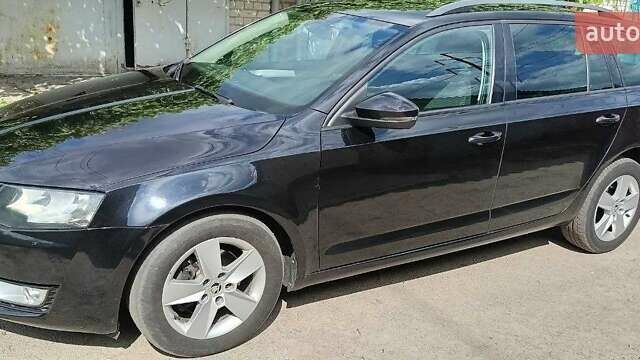 Черный Шкода Октавия, объемом двигателя 1.6 л и пробегом 300 тыс. км за 9500 $, фото 1 на Automoto.ua