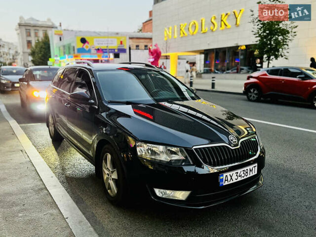 Черный Шкода Октавия, объемом двигателя 1.6 л и пробегом 299 тыс. км за 11000 $, фото 1 на Automoto.ua