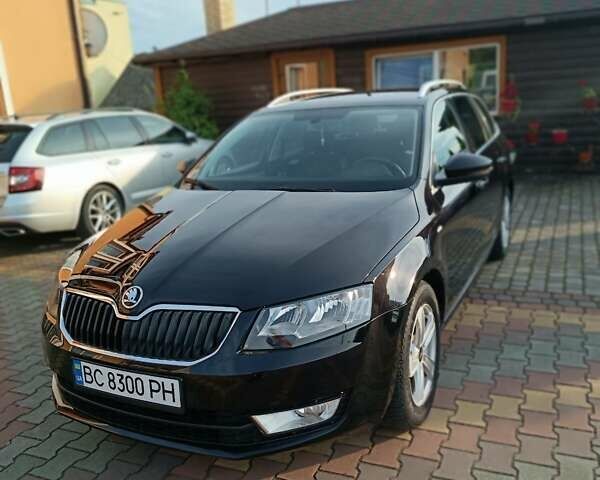 Черный Шкода Октавия, объемом двигателя 1.6 л и пробегом 277 тыс. км за 12500 $, фото 1 на Automoto.ua
