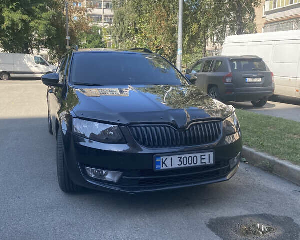 Черный Шкода Октавия, объемом двигателя 1.6 л и пробегом 222 тыс. км за 12600 $, фото 1 на Automoto.ua