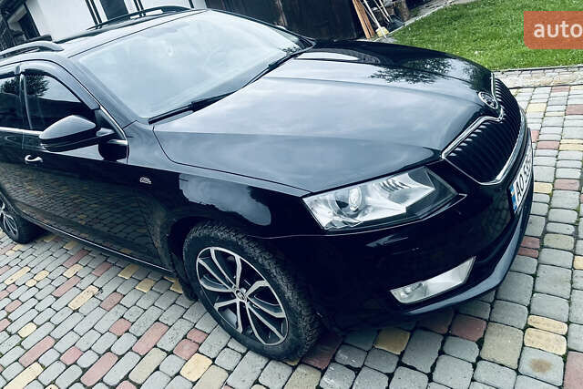 Чорний Шкода Октавія, об'ємом двигуна 2 л та пробігом 390 тис. км за 11000 $, фото 1 на Automoto.ua