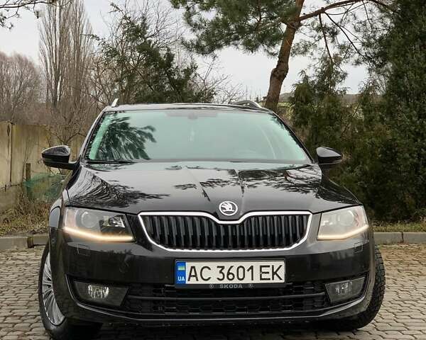Черный Шкода Октавия, объемом двигателя 1.6 л и пробегом 368 тыс. км за 12800 $, фото 1 на Automoto.ua
