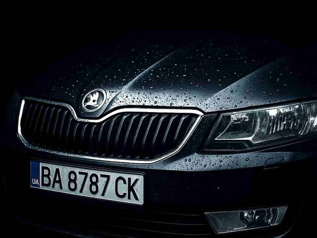 Черный Шкода Октавия, объемом двигателя 2 л и пробегом 277 тыс. км за 12700 $, фото 1 на Automoto.ua