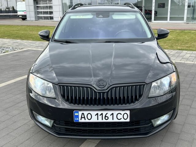 Чорний Шкода Октавія, об'ємом двигуна 2 л та пробігом 260 тис. км за 13700 $, фото 1 на Automoto.ua