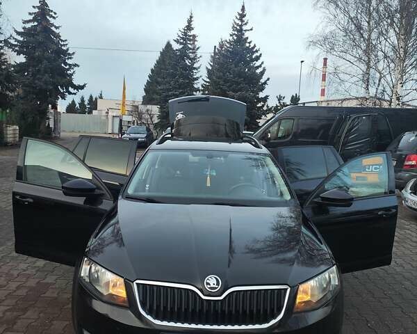 Чорний Шкода Октавія, об'ємом двигуна 1.6 л та пробігом 185 тис. км за 10000 $, фото 1 на Automoto.ua