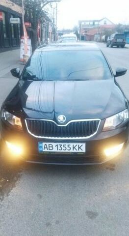 Черный Шкода Октавия, объемом двигателя 1.6 л и пробегом 250 тыс. км за 12000 $, фото 1 на Automoto.ua