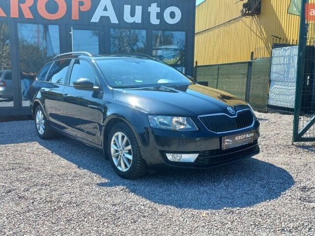Черный Шкода Октавия, объемом двигателя 2 л и пробегом 330 тыс. км за 11500 $, фото 1 на Automoto.ua