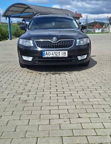 Чорний Шкода Октавія, об'ємом двигуна 2 л та пробігом 248 тис. км за 11300 $, фото 1 на Automoto.ua