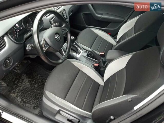 Черный Шкода Октавия, объемом двигателя 1.97 л и пробегом 226 тыс. км за 15000 $, фото 1 на Automoto.ua