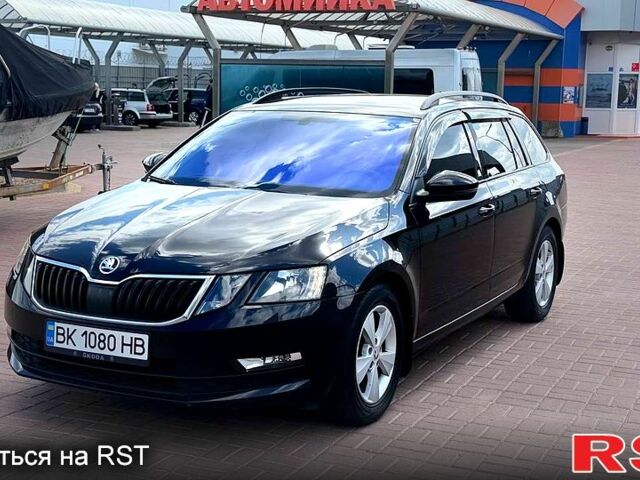 Черный Шкода Октавия, объемом двигателя 1.6 л и пробегом 185 тыс. км за 14800 $, фото 1 на Automoto.ua