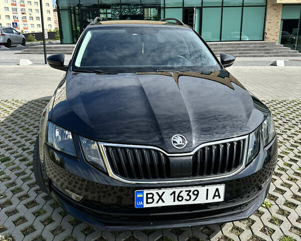 Чорний Шкода Октавія, об'ємом двигуна 1.6 л та пробігом 280 тис. км за 12200 $, фото 1 на Automoto.ua